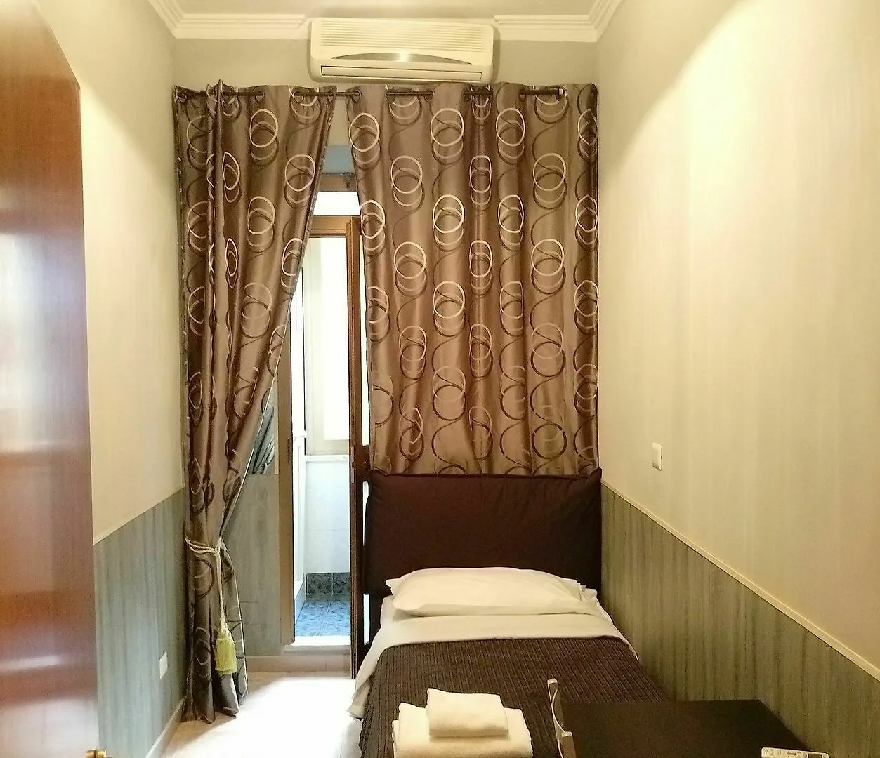 Guest house Domus Aurora Hotel Rome